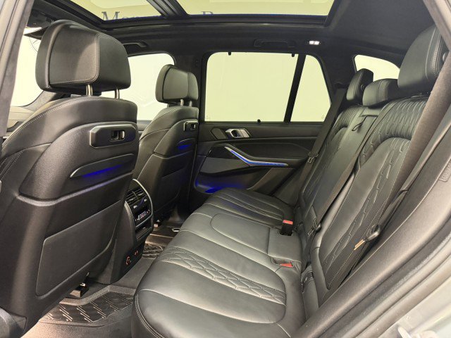 Used 2024 BMW X5 M60i image 21
