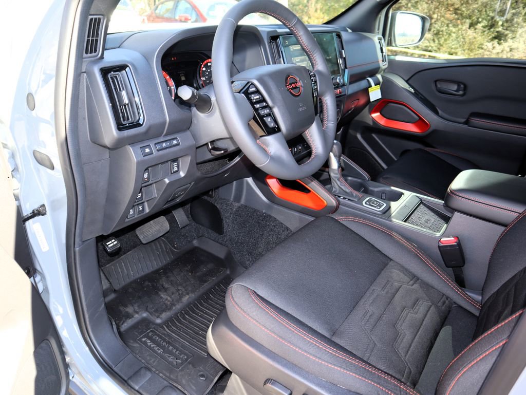 New 2026 Nissan Frontier PRO-4X w/ Pro-4x Convenience Package image 10