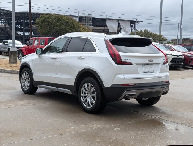 Used 2023 Cadillac XT4 Premium Luxury w/ Driver Assist Package FWD image 9