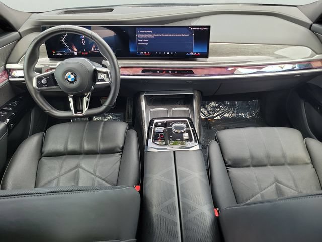 Used 2025 BMW 740i RWD image 13