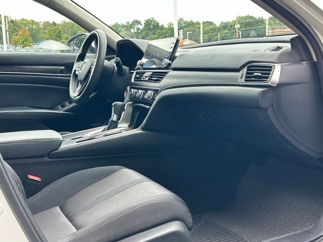 Used 2018 Honda Accord EX image 25