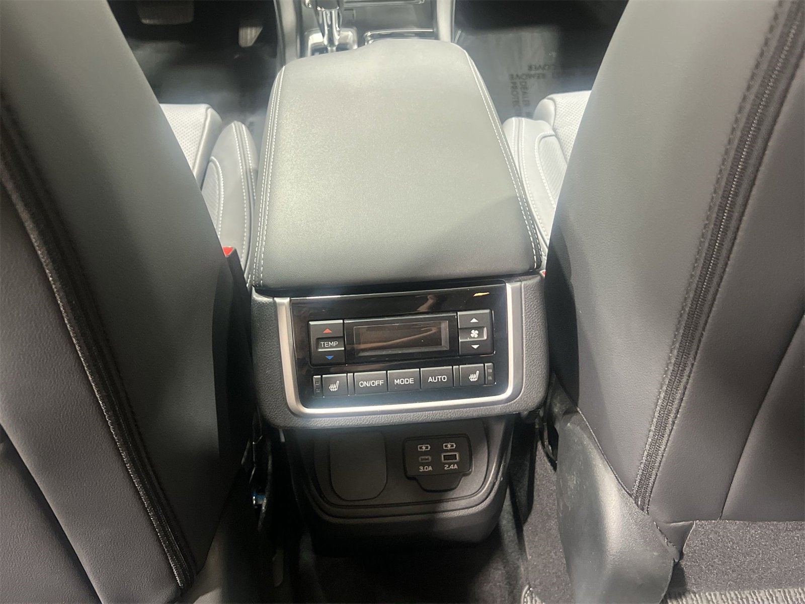 Certified 2024 Subaru Ascent Limited w/ Technology Package image 21