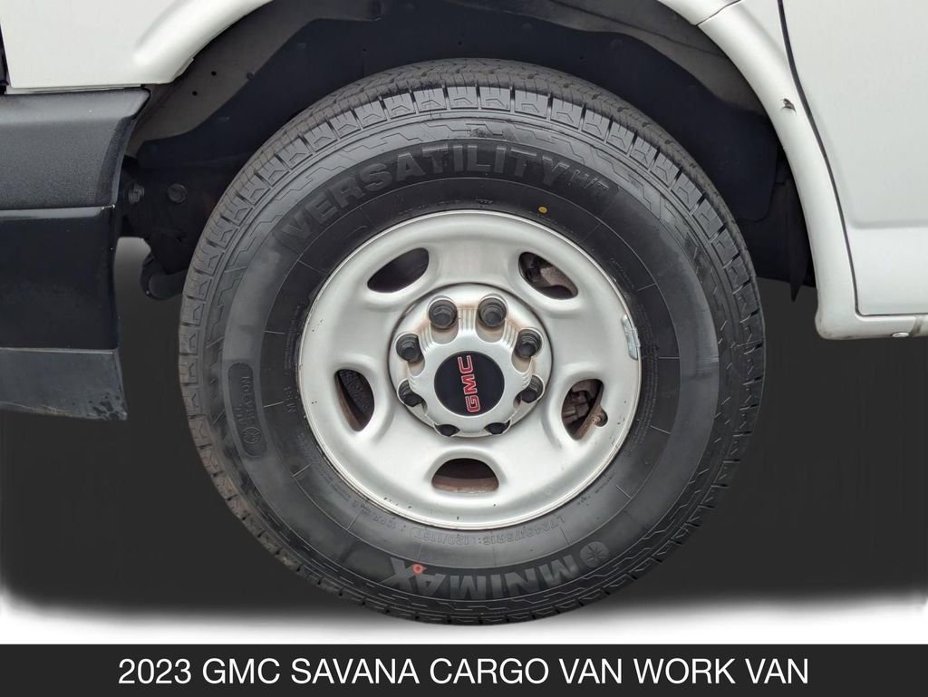 Used 2023 GMC Savana 2500 Extended w/ Driver Convenience Package RWD image 11