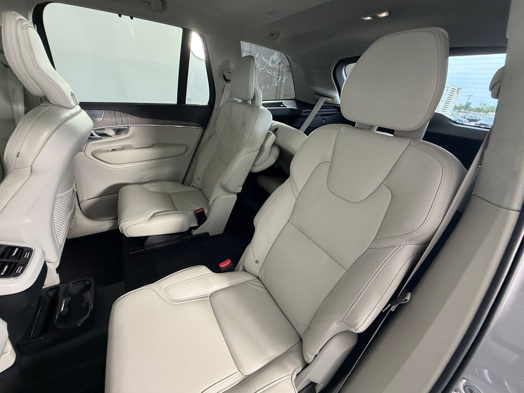 Used 2023 Volvo XC90 B6 Ultimate w/ Protection Package Premier AWD/4WD image 28