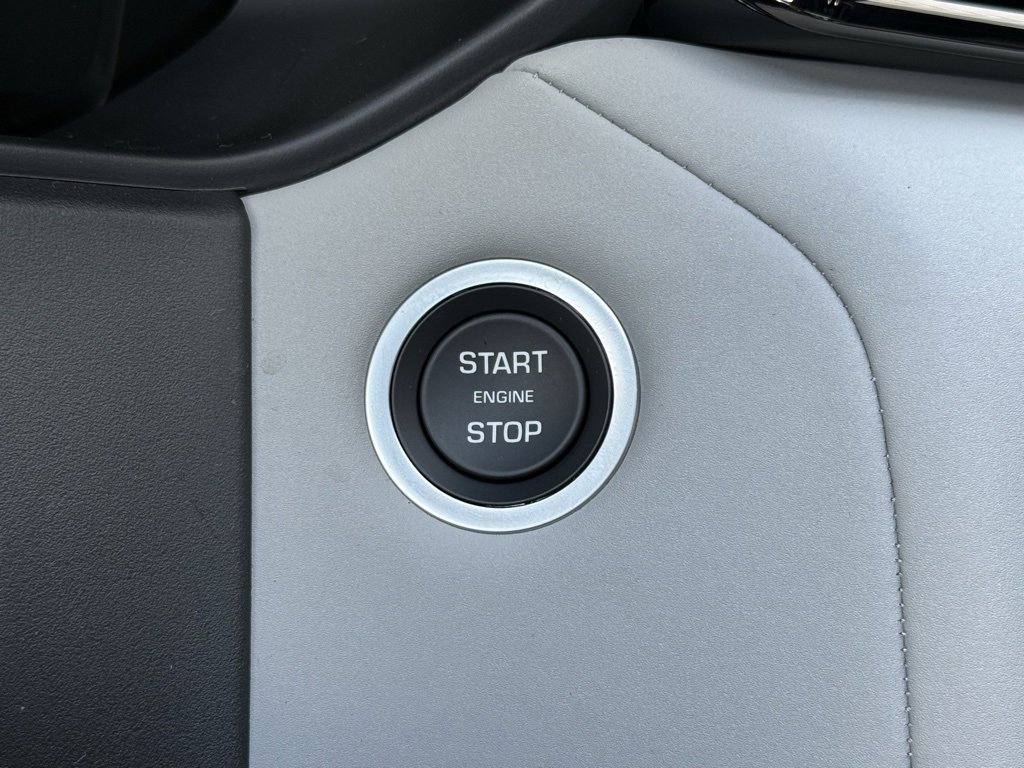 New 2026 Land Rover Range Rover Velar Dynamic SE image 31