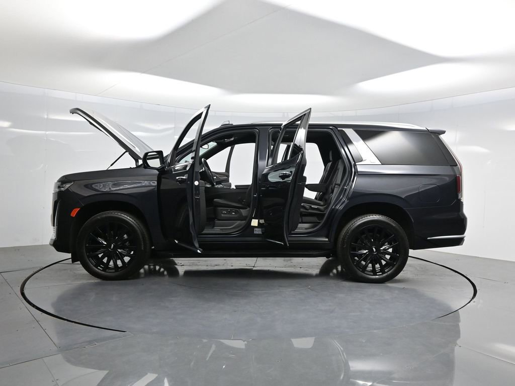 Used 2024 Cadillac Escalade Luxury RWD image 64