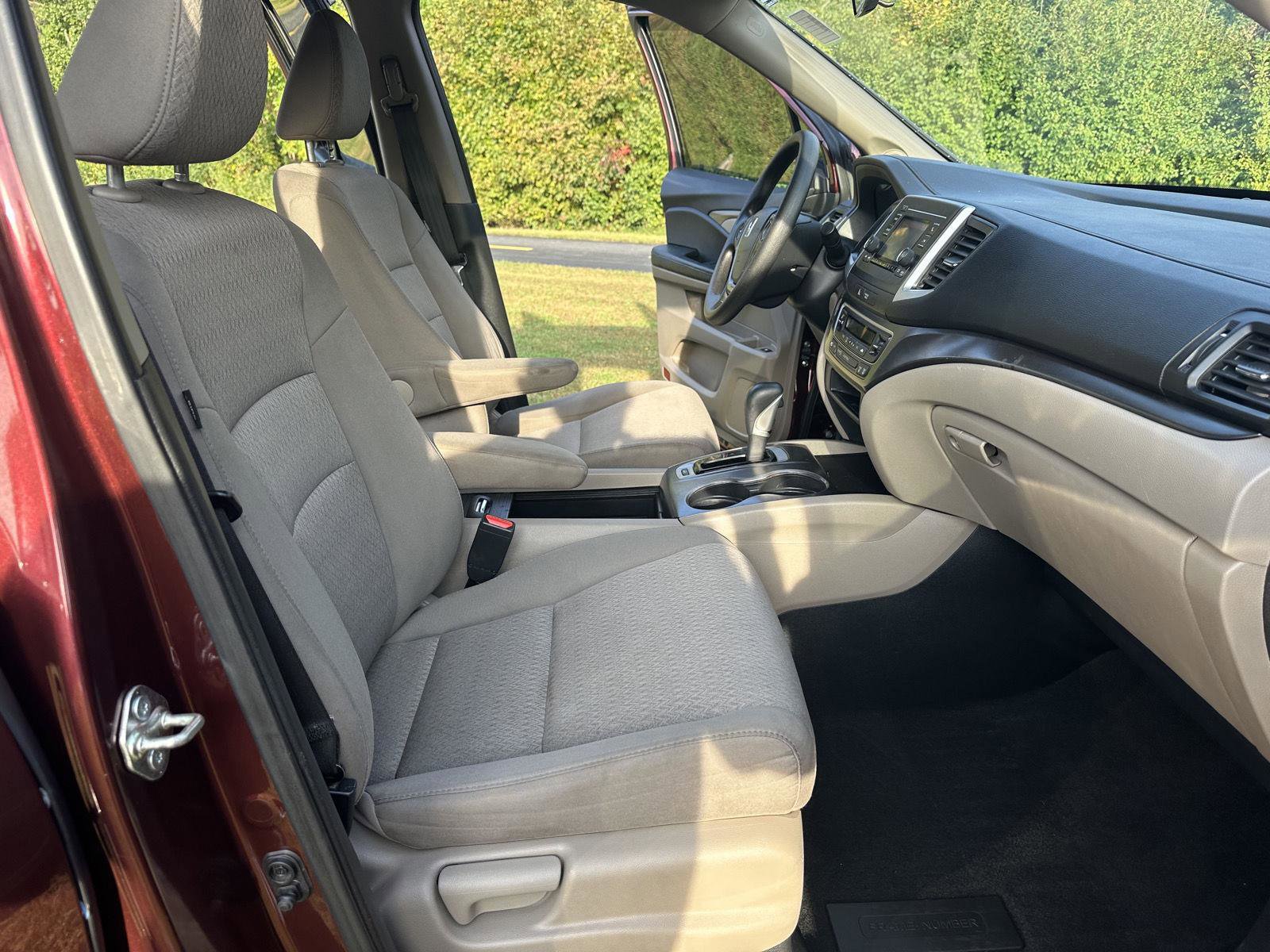 Used 2017 Honda Ridgeline RTS image 11