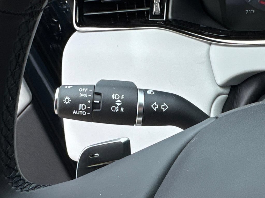 New 2026 Land Rover Range Rover Evoque Hoxton AWD/4WD image 15