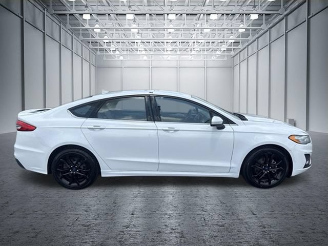 Used 2020 Ford Fusion SE w/ Equipment Group 151A FWD image 6