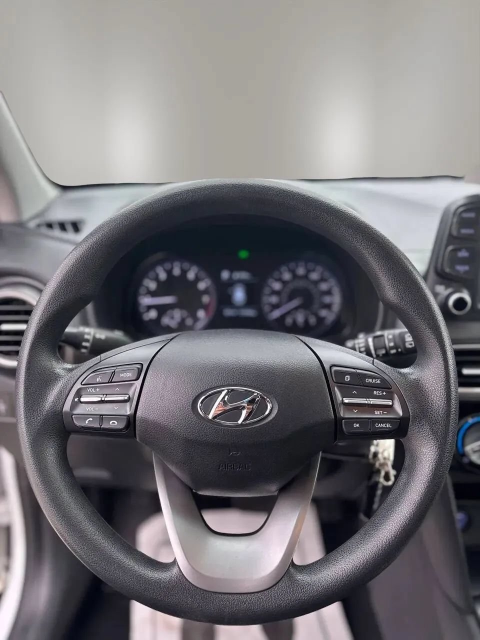 Used 2019 Hyundai Kona SE AWD/4WD image 12