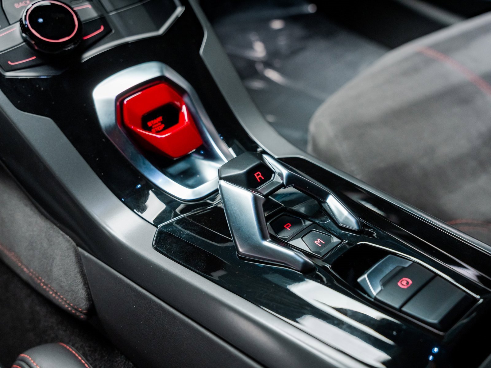 Used 2015 Lamborghini Huracan LP 610-4 image 45