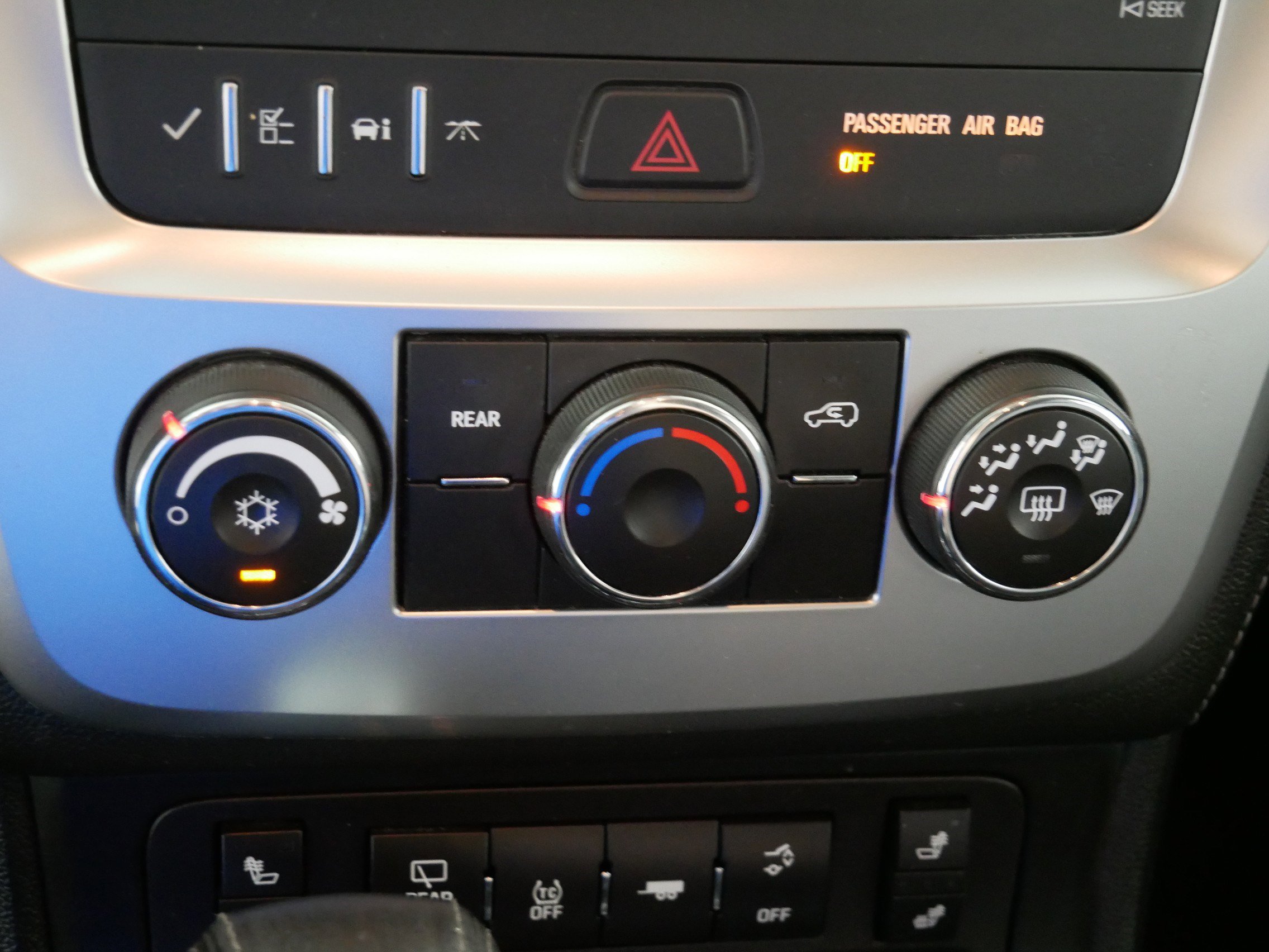 Used 2015 GMC Acadia SLE AWD/4WD image 23