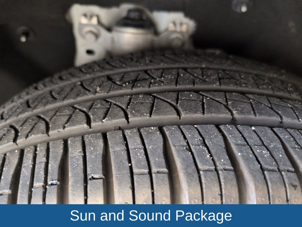 Used 2025 Ford Explorer ST w/ Sun And Sound Package image 20