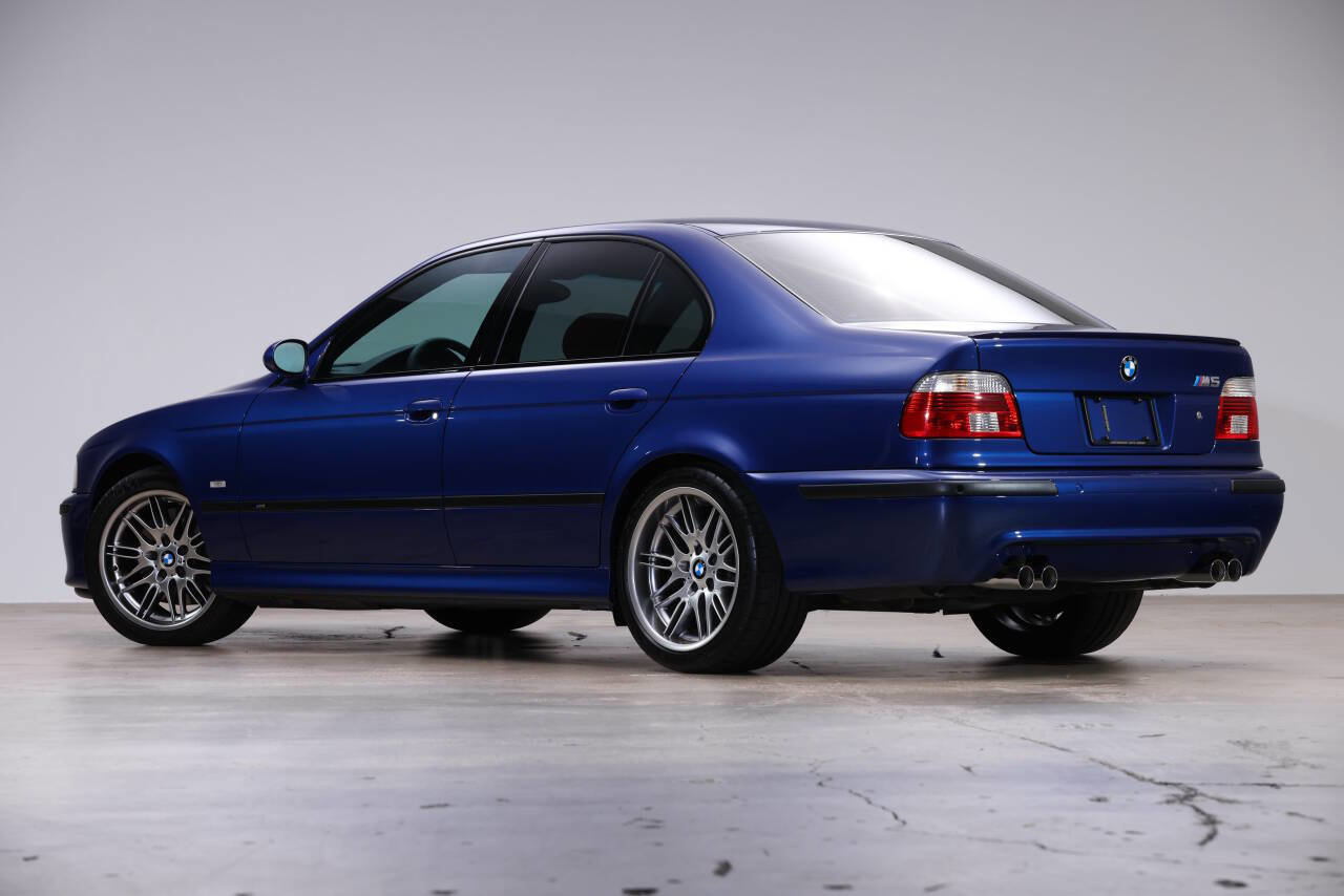 Used 2002 BMW M5 image 7