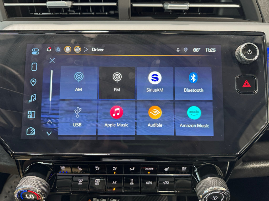 Used 2027 Chevrolet Bolt RS w/ Technology Package FWD image 12