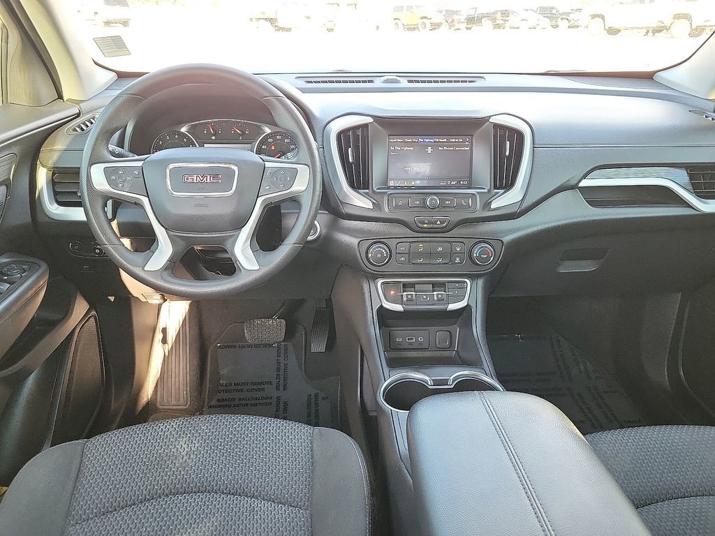 Used 2024 GMC Terrain SLE w/ Elevation Edition image 10