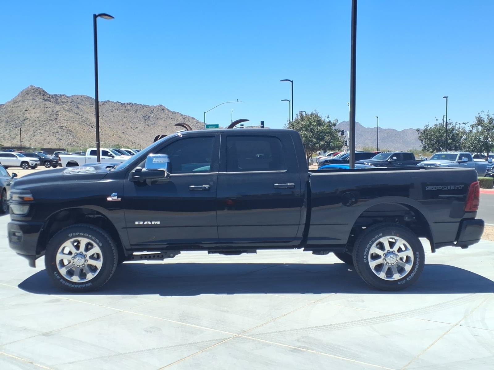 New 2026 RAM 2500 Laramie w/ Sport Appearance Package AWD/4WD image 3