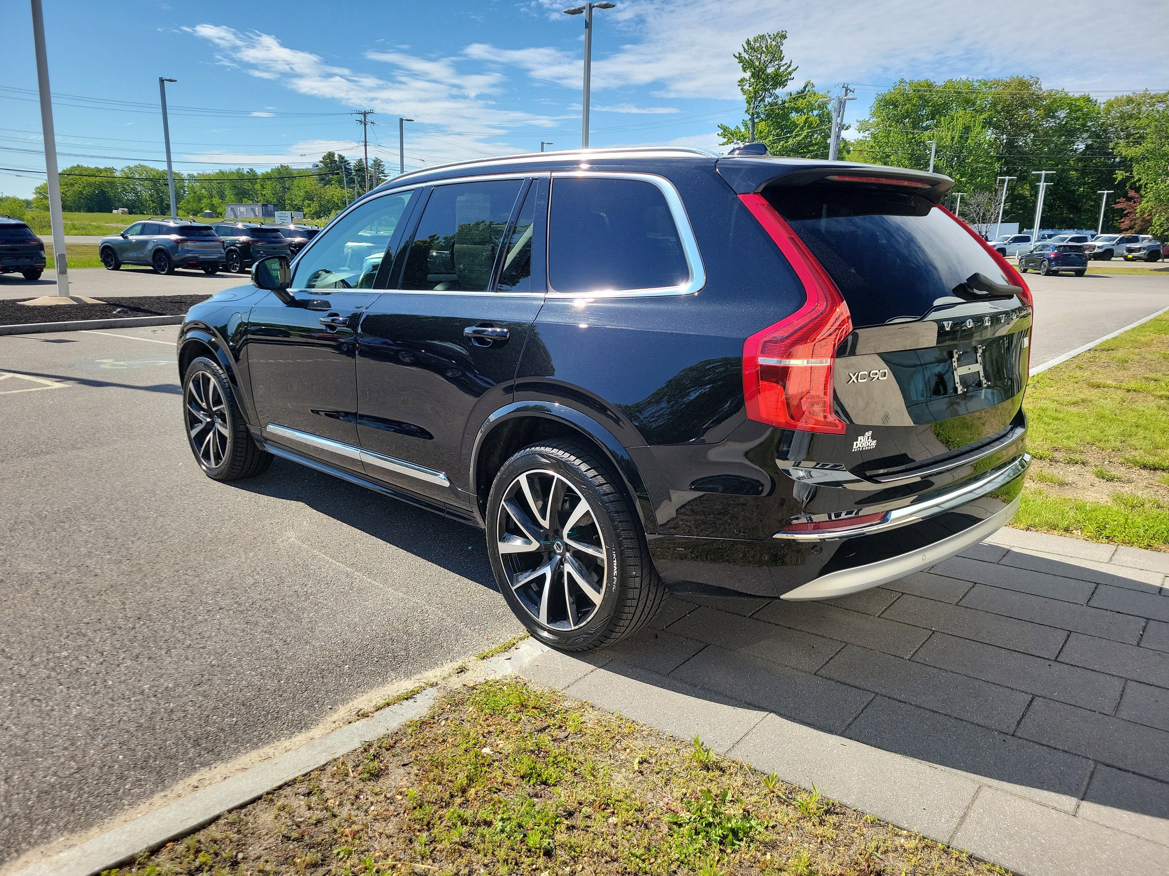 Used 2022 Volvo XC90 T8 Inscription Expression AWD/4WD image 5