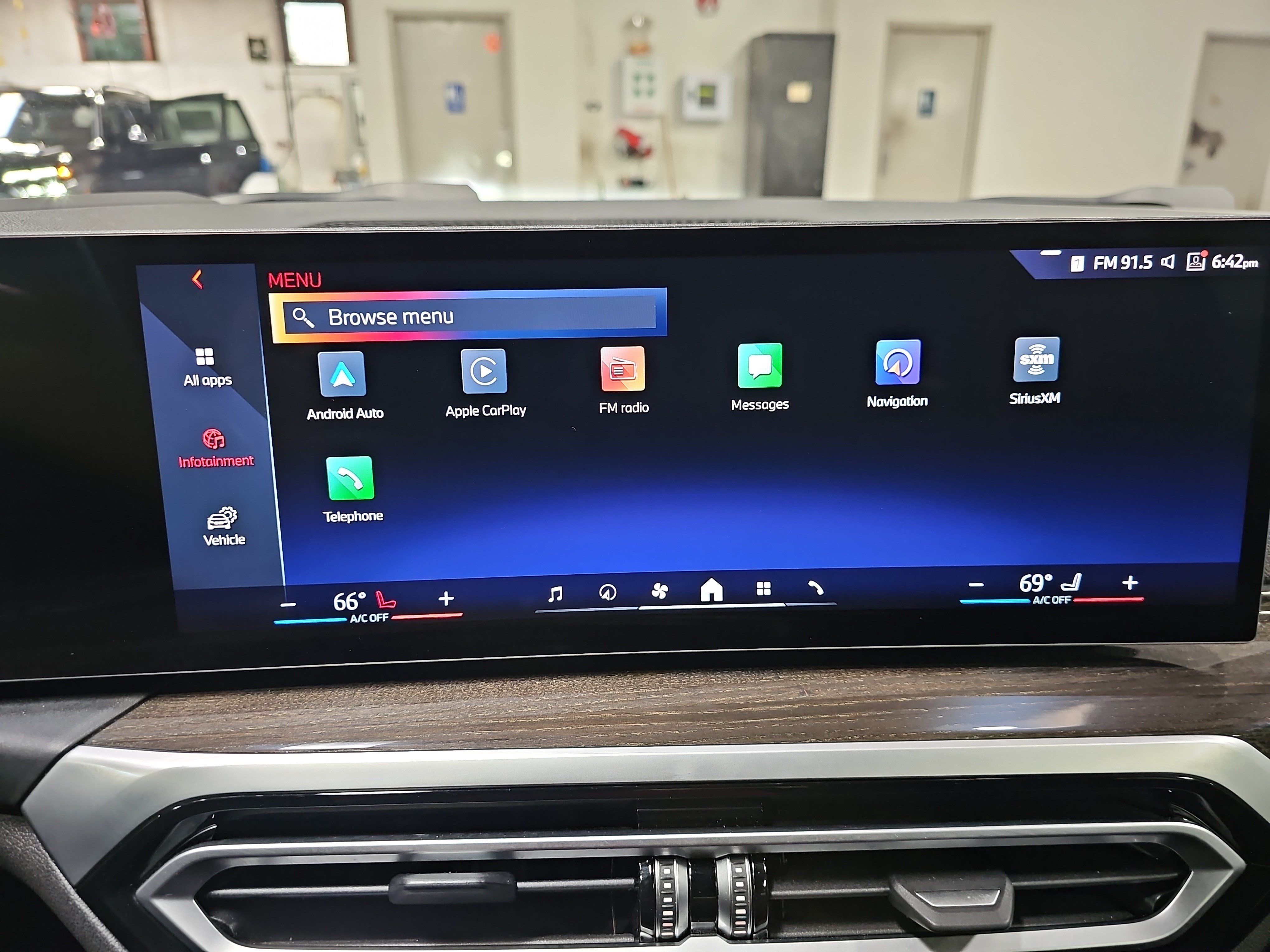 Used 2024 BMW i4 eDrive40 w/ Premium Package RWD image 22