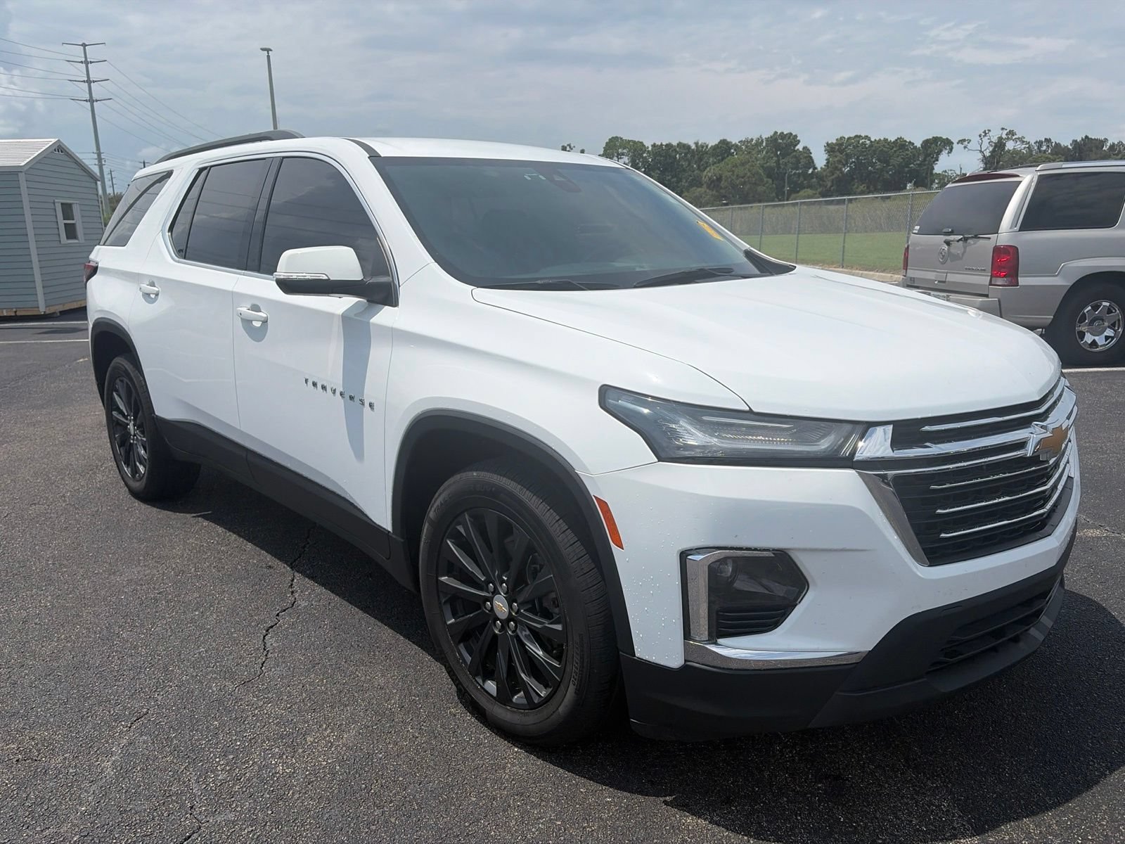 Used 2023 Chevrolet Traverse LT