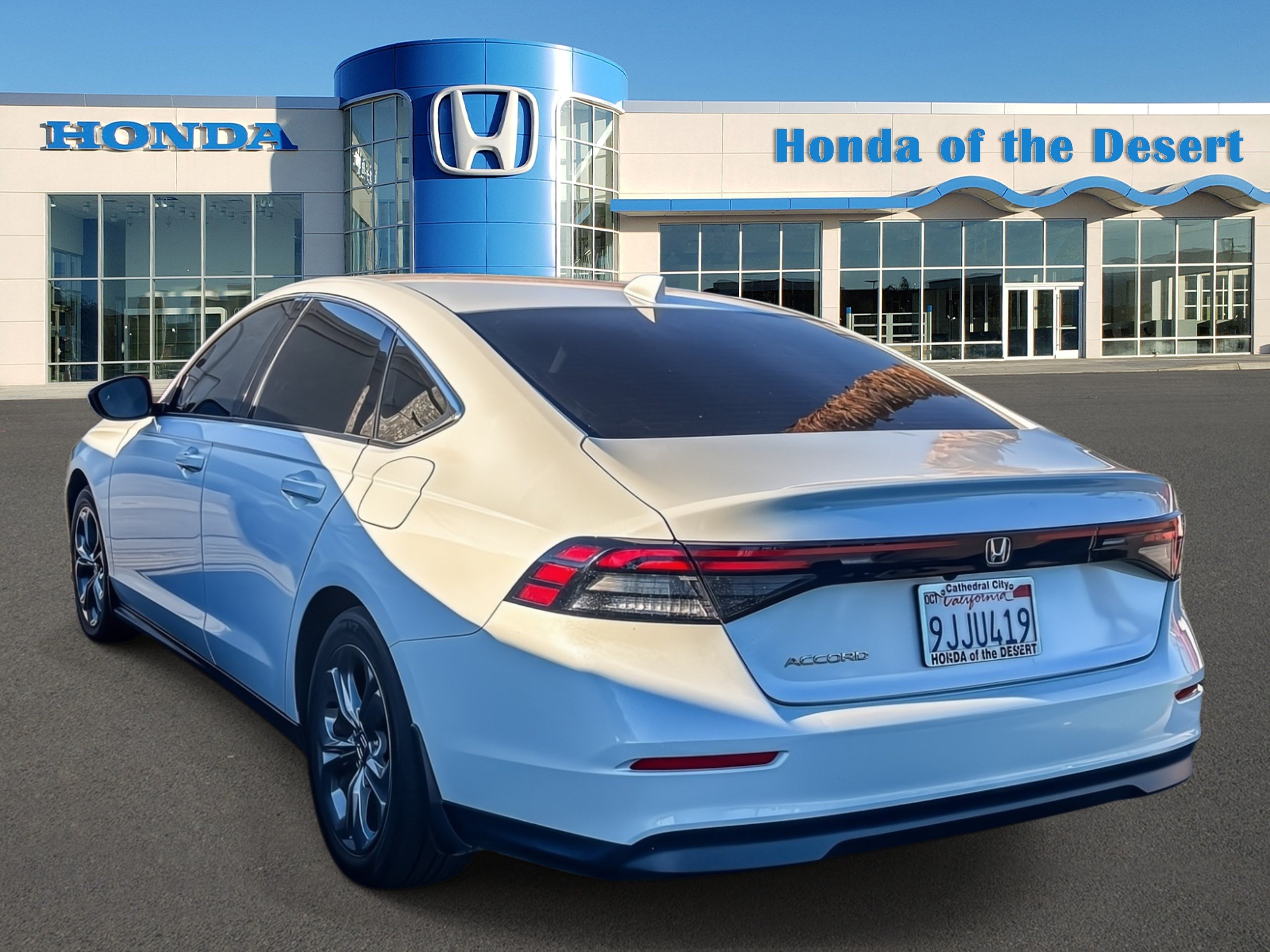 Used 2023 Honda Accord EX image 5