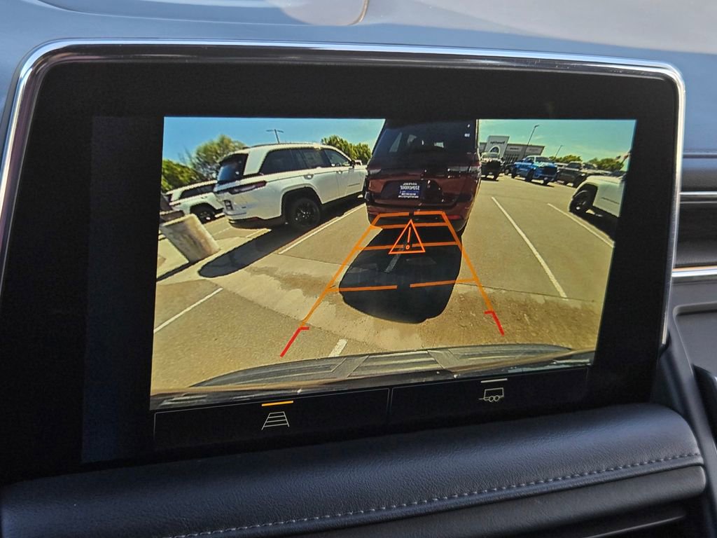 Used 2024 Chevrolet Suburban LT AWD/4WD image 16