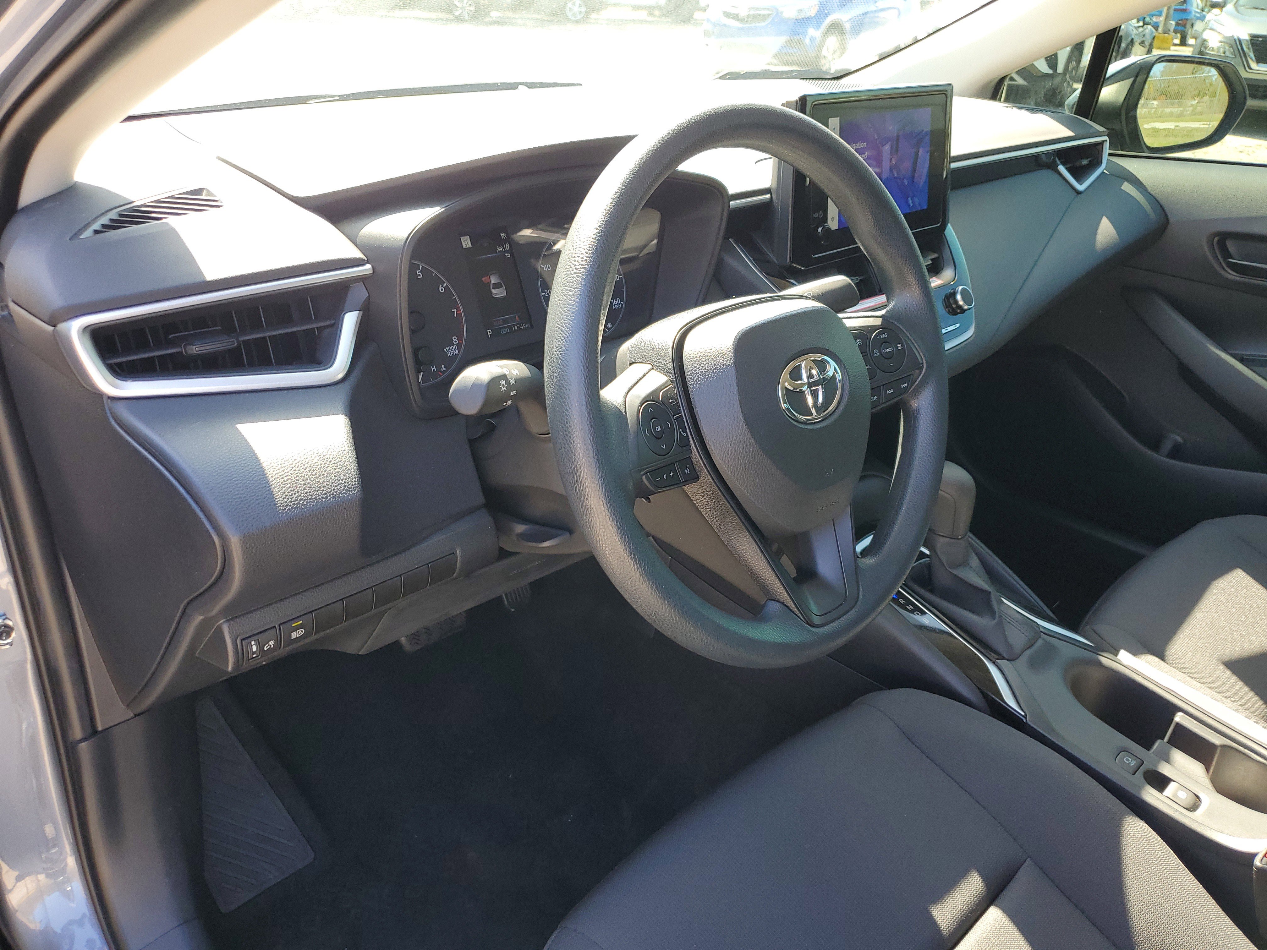 Used 2024 Toyota Corolla LE FWD image 10