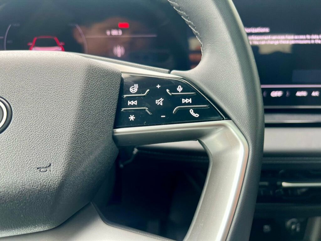 Used 2025 Audi Q6 e-tron Premium Plus w/ Premium Plus image 22