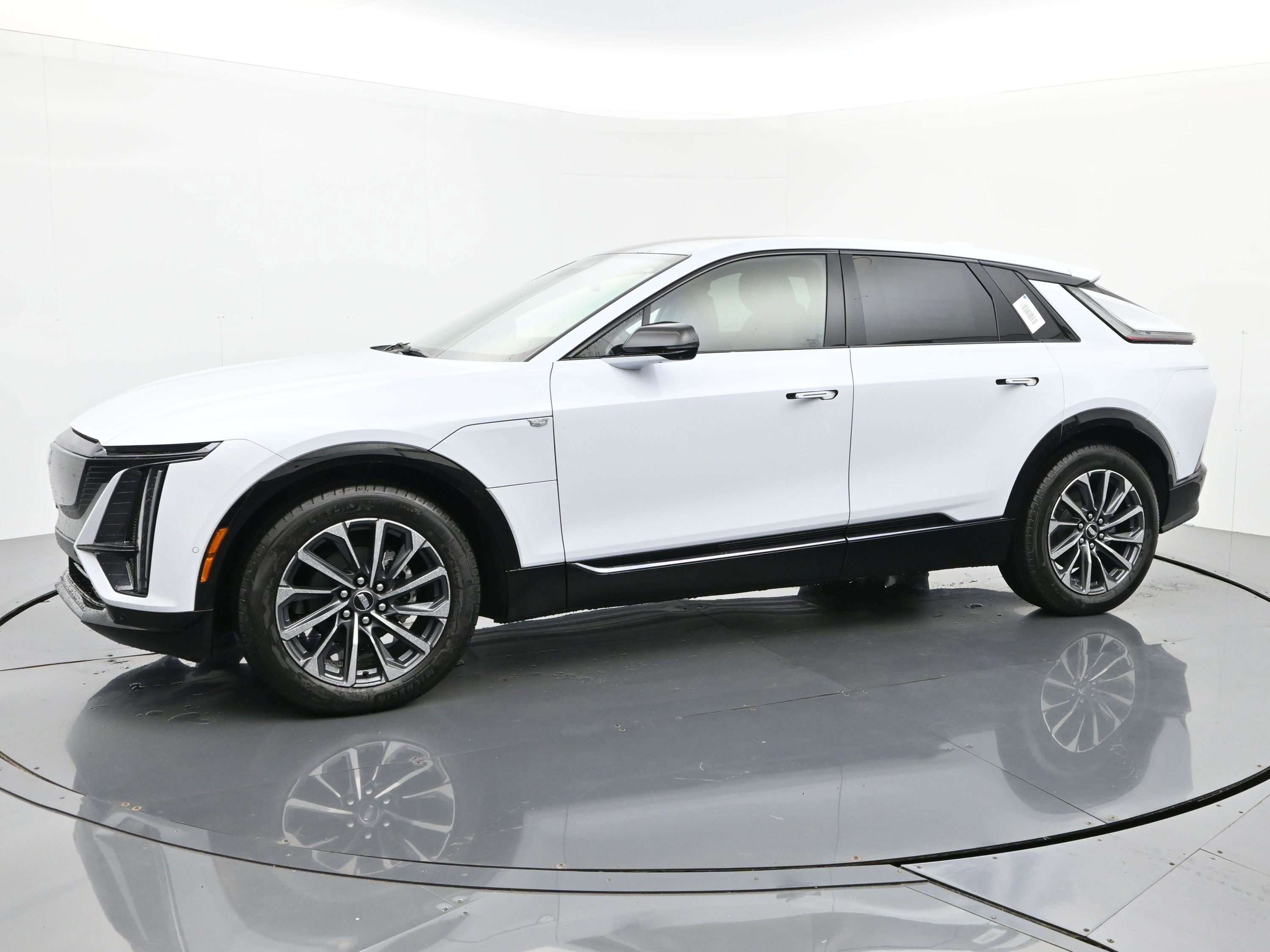 New 2026 Cadillac Lyriq Sport image 2