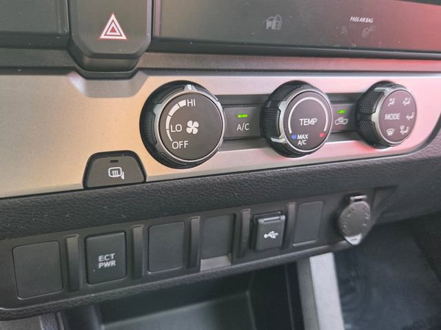 Used 2021 Toyota Tacoma SR5 w/ SR5 Appearance Package (SM) image 24
