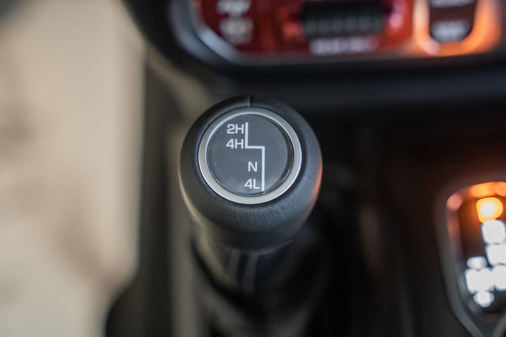 New 2025 Jeep Wrangler Rubicon w/ Steel Bumper Group image 25