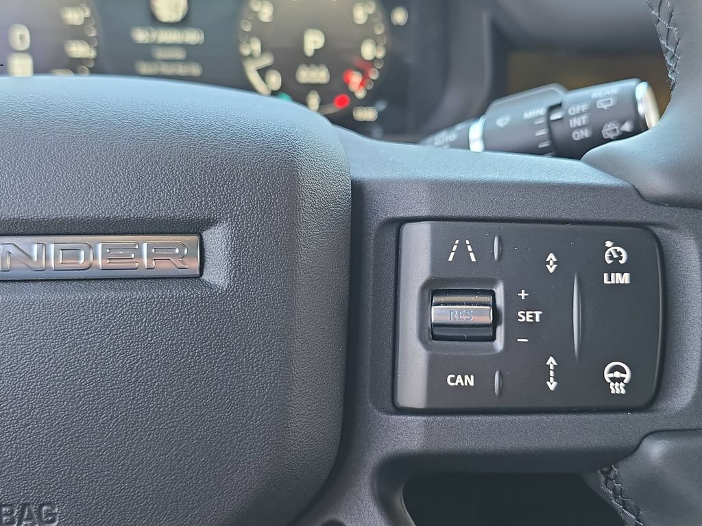 New 2026 Land Rover Defender 110 Trophy Edition AWD/4WD image 18