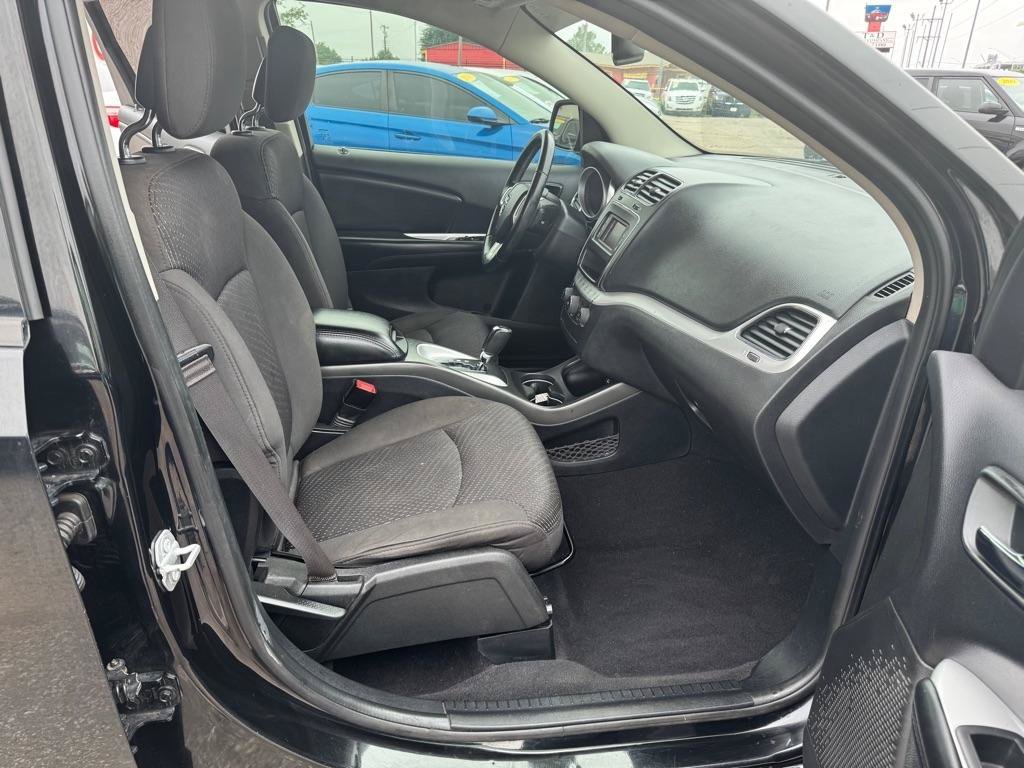 Used 2017 Dodge Journey SXT FWD image 15