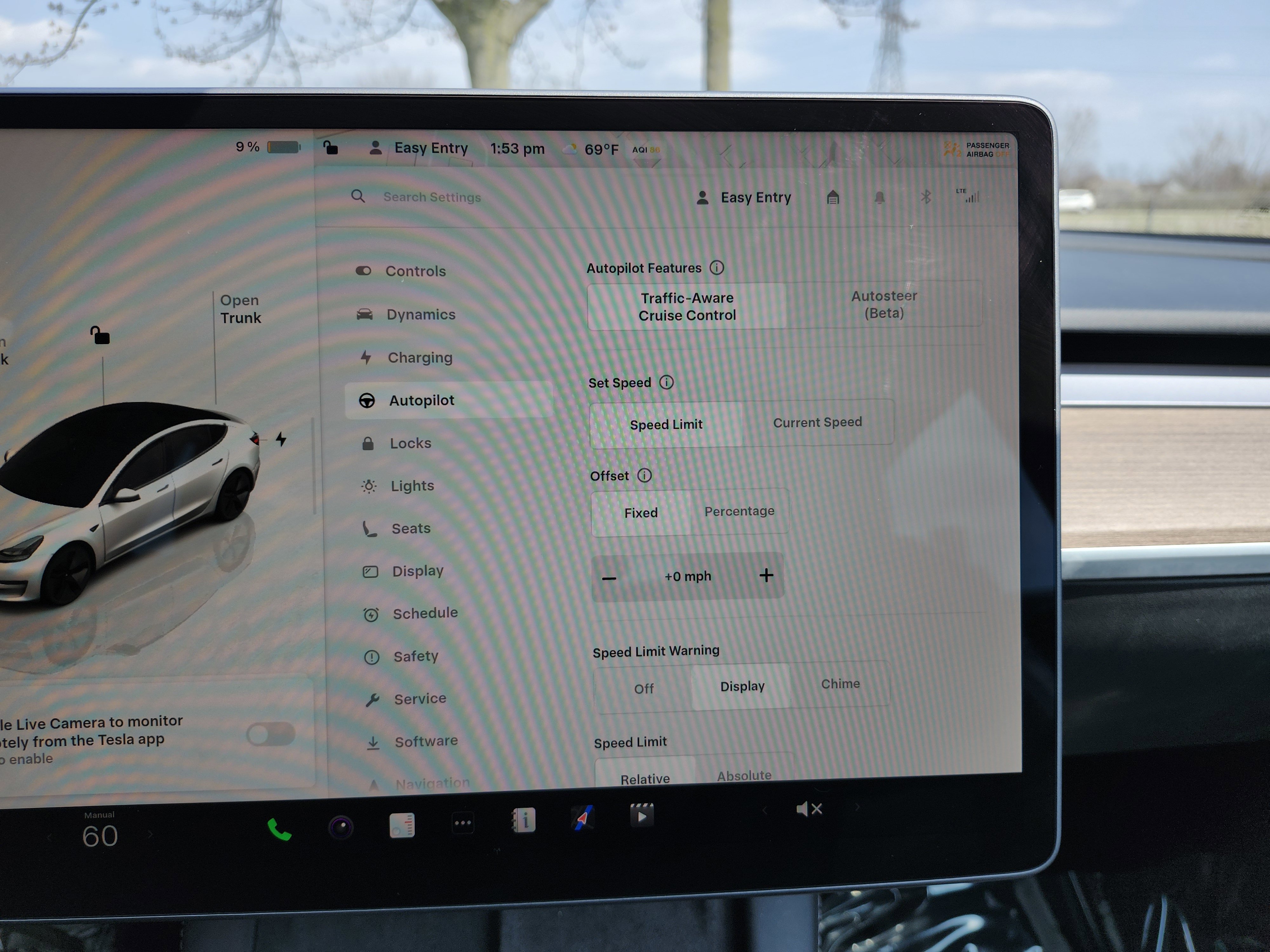 Used 2023 Tesla Model 3 Standard Range image 4