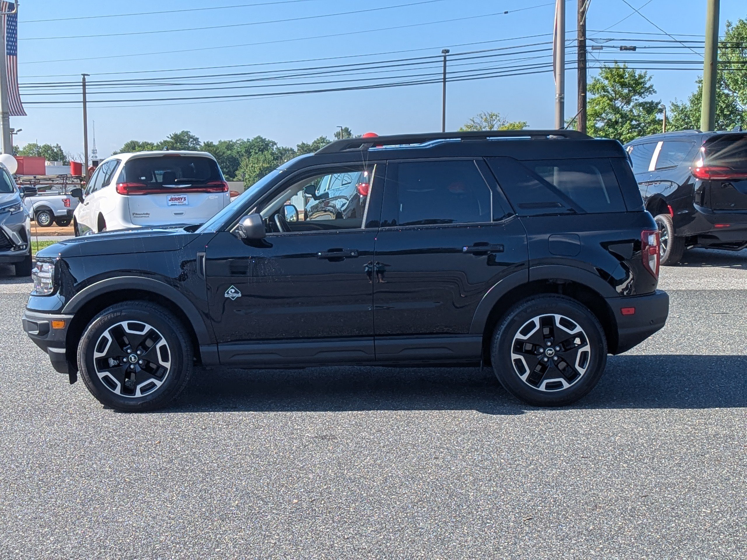 Used 2023 Ford Bronco Sport Outer Banks w/ Tech Package AWD/4WD image 5