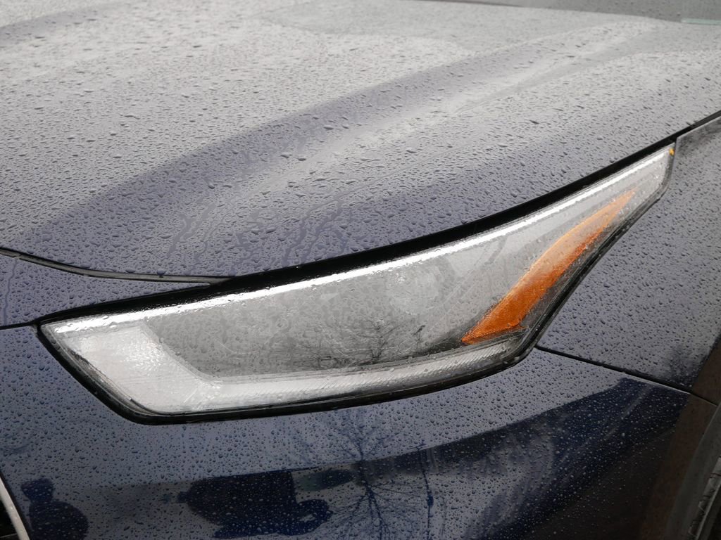 Used 2021 Toyota Highlander XLE image 20