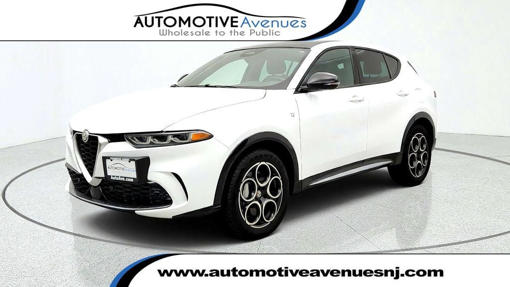 Used 2024 Alfa Romeo Tonale Ti AWD/4WD image 1