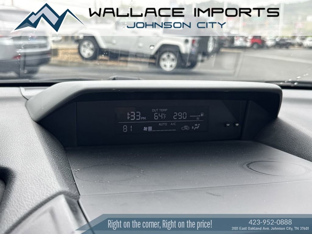 Certified 2022 Subaru Crosstrek 2.0i Premium w/ Moonroof Package AWD/4WD image 25