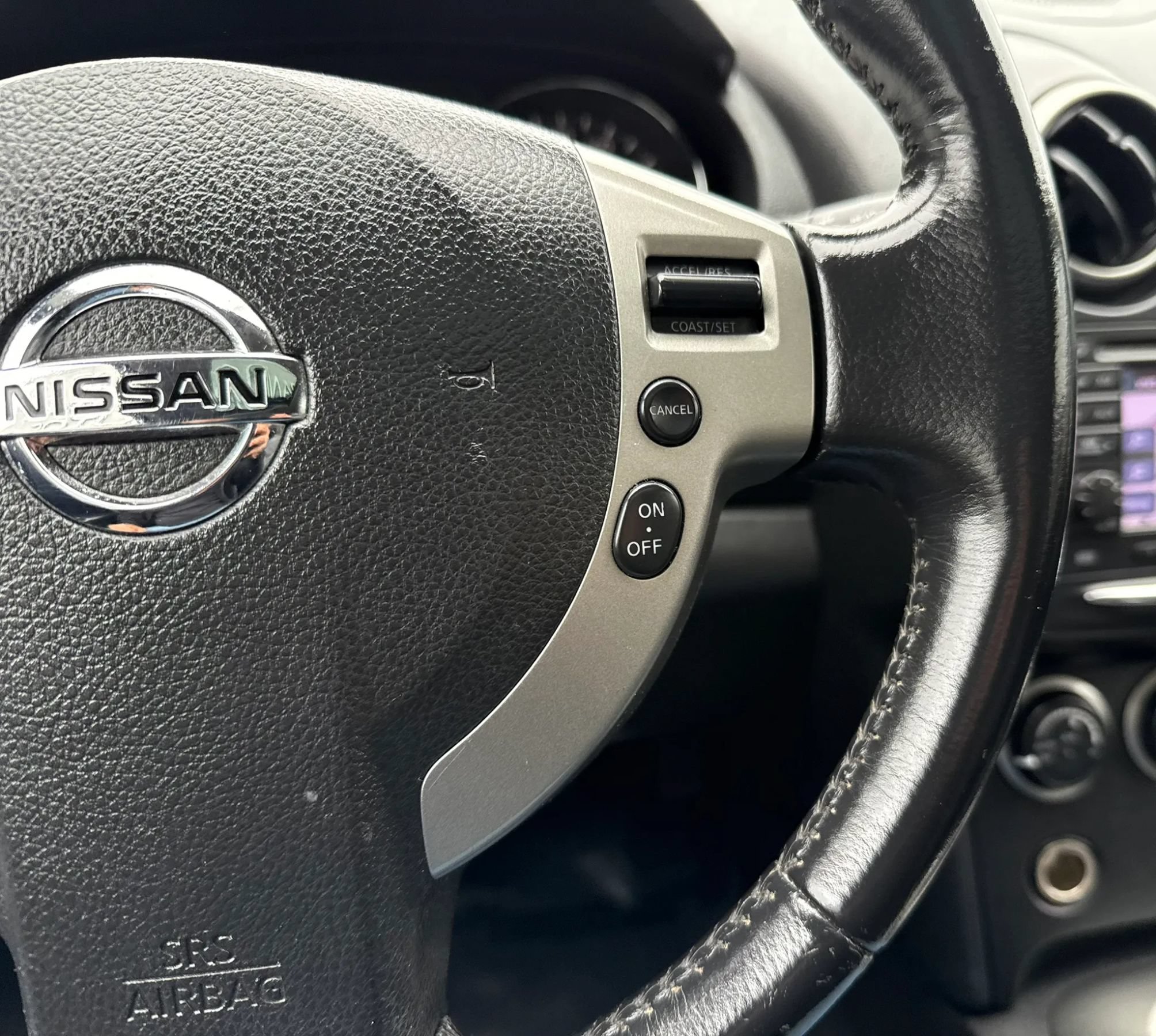 Used 2012 Nissan Rogue SL AWD/4WD image 15