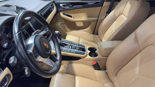 Used 2017 Porsche Macan S image 21