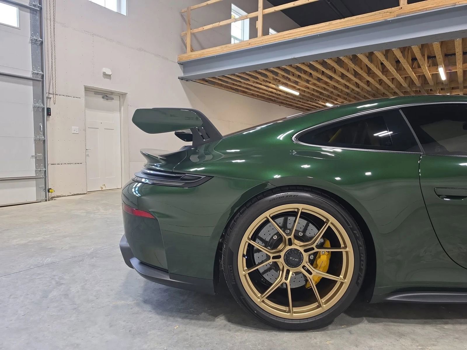 Used 2026 Porsche 911 GT3 RWD image 9