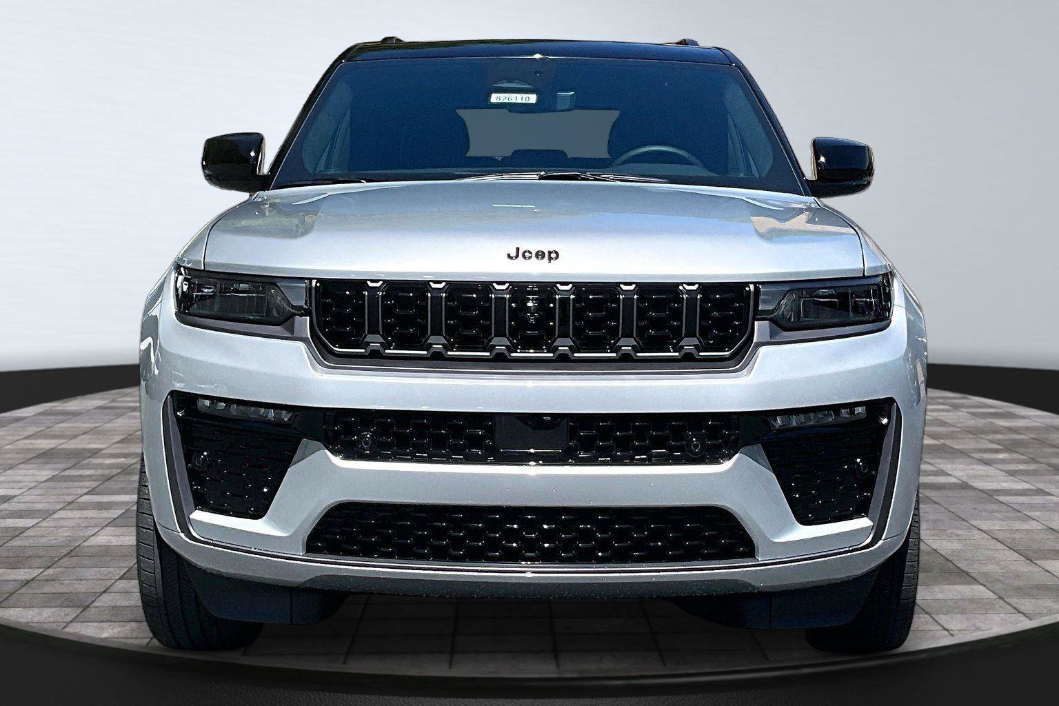 New 2026 Jeep Grand Cherokee Summit w/ Obsidian Package AWD/4WD image 2