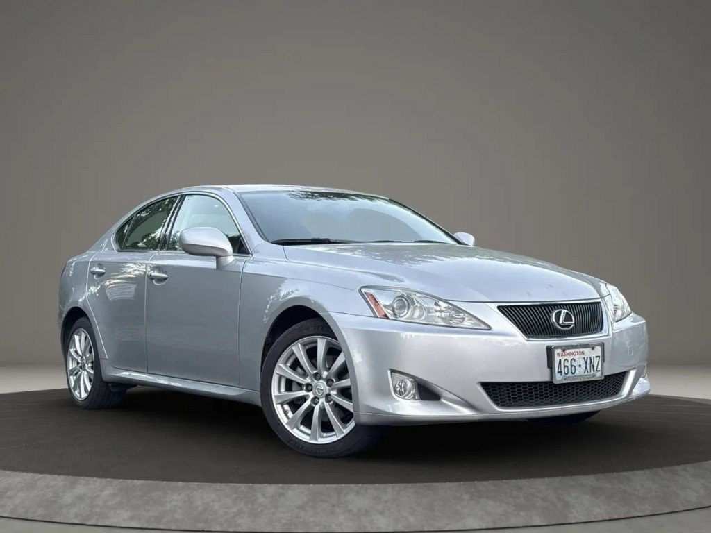 Used 2008 Lexus IS 250 AWD w/ Preferred Accessory Pkg image 2