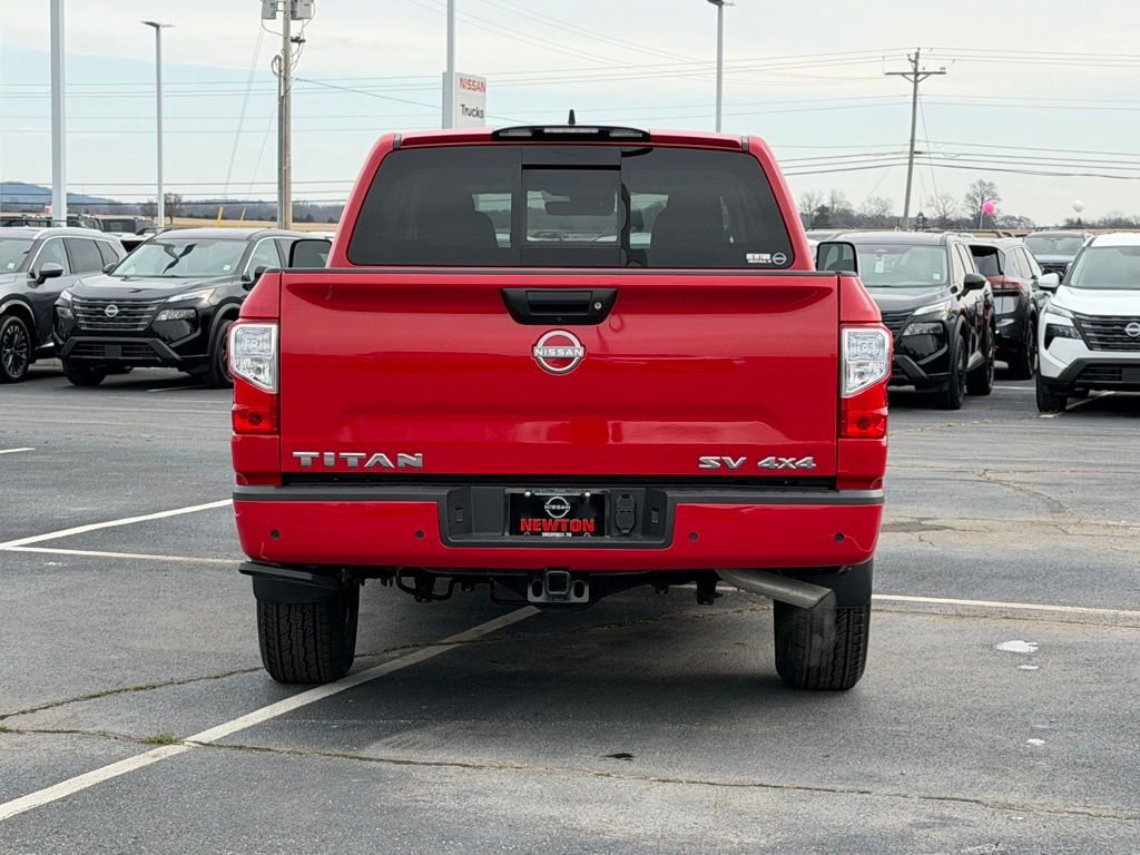 Used 2024 Nissan Titan SV w/ SV Convenience Package image 6