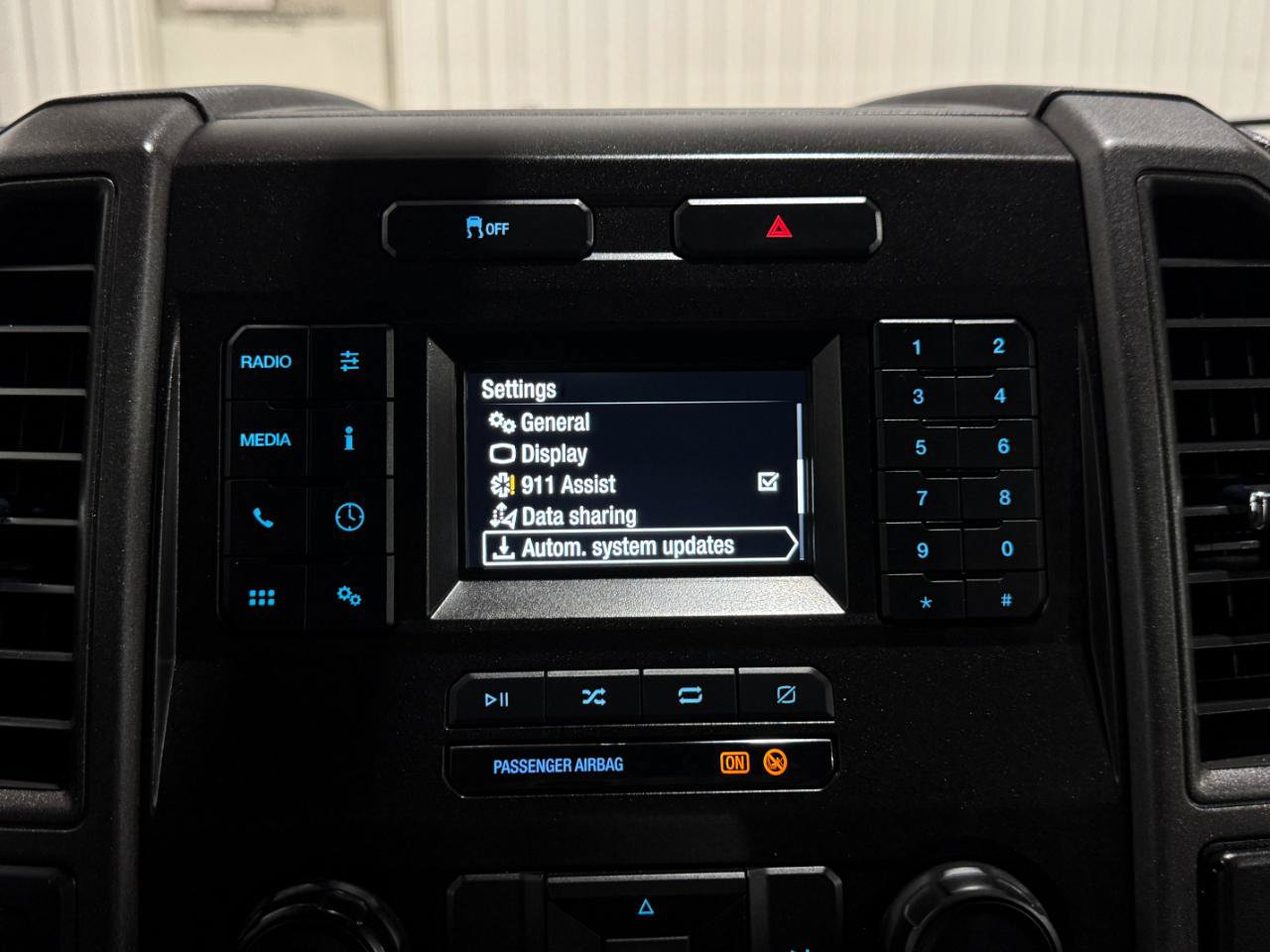 Used 2022 Ford F250 XL w/ Power Equipment Group AWD/4WD image 37