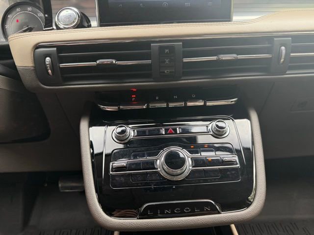 Certified 2022 Lincoln Corsair Reserve w/ Elements Package image 25