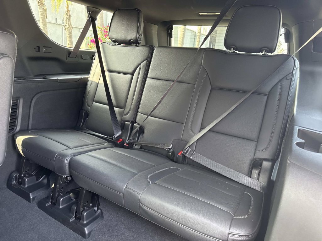 Used 2024 GMC Yukon XL Denali w/ Advanced Technology Package RWD image 16