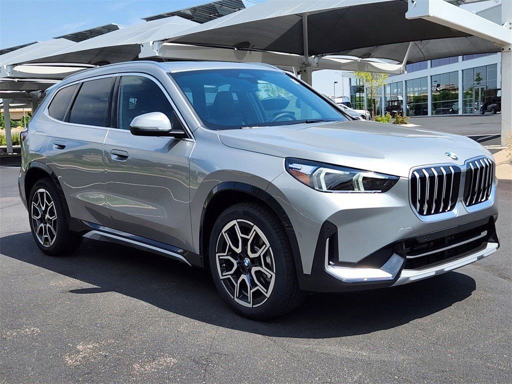 Used 2025 BMW X1 xDrive28i AWD/4WD image 5