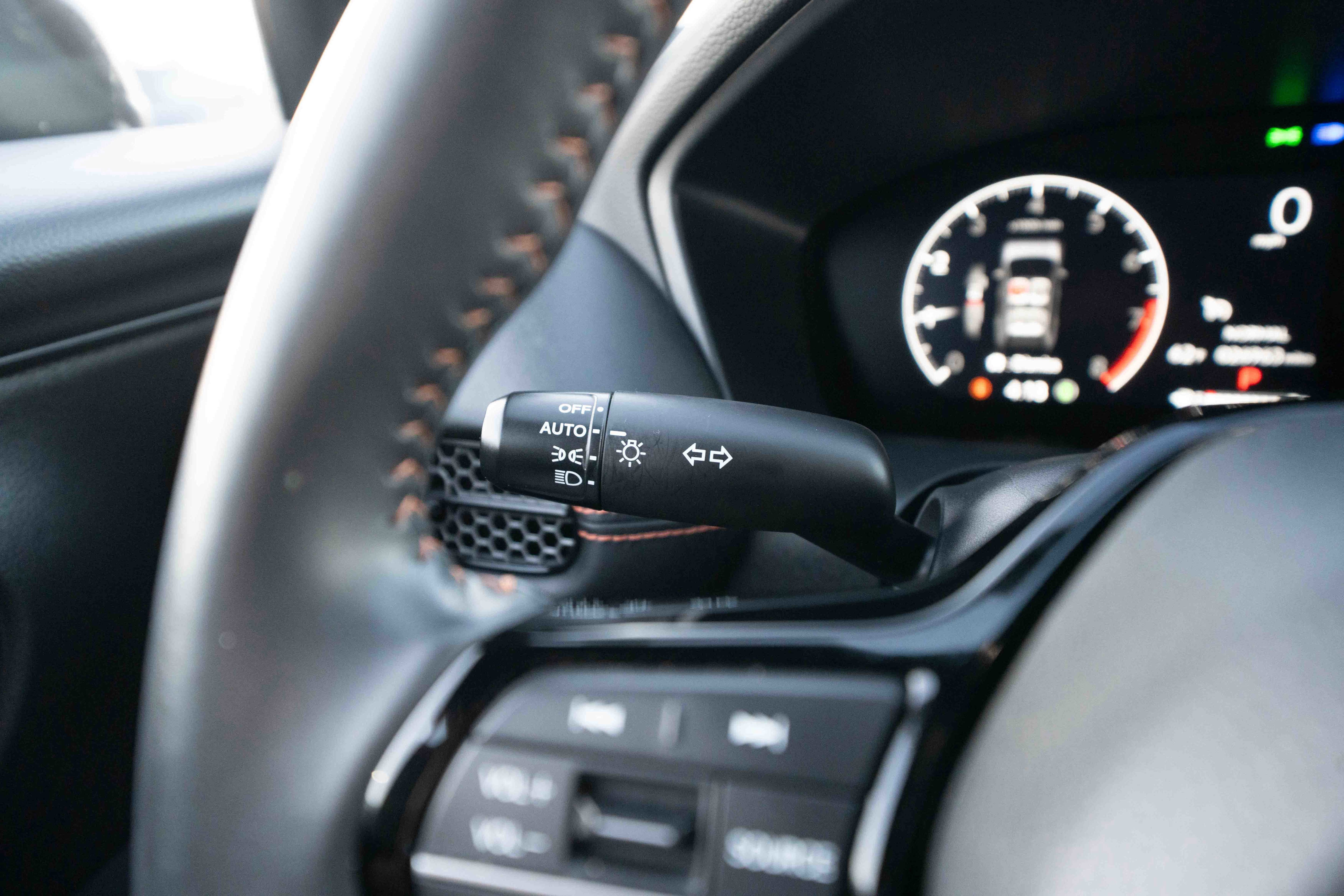 Used 2025 Honda HR-V Sport image 13