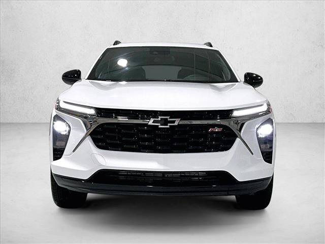 Used 2026 Chevrolet Trax RS FWD image 3